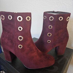 Burgundy Suede Grommet Ankle Boots Women's 7 Oxblood Wine-New